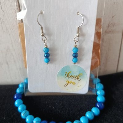 Modrý set 03 – náušnice a náramek z tyrkenitu a kalcitu (vel.korálku 4 mm)